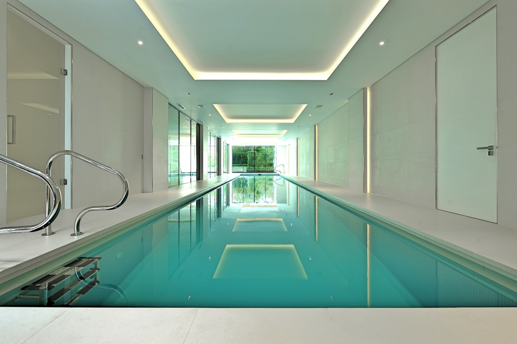Family dwelling with Pool West Hampstead